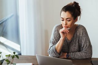 Rodina si myslí, že jsem líná Pražanda. Na rozdíl od nich totiž nemelu pořád o tom, jak strašně moc pracuju - Proženy.cz